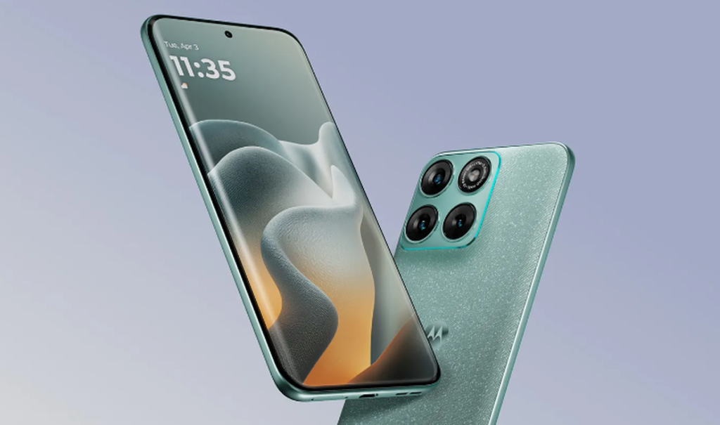 Curved AMOLED display of Motorola Edge 70 Fusion showing slim bezels.